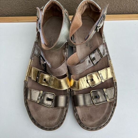 Naot Begonia Sandals Metallic Silver Gold Buckle Platform Size 41 US 10-10.5 - Picture 9 of 9